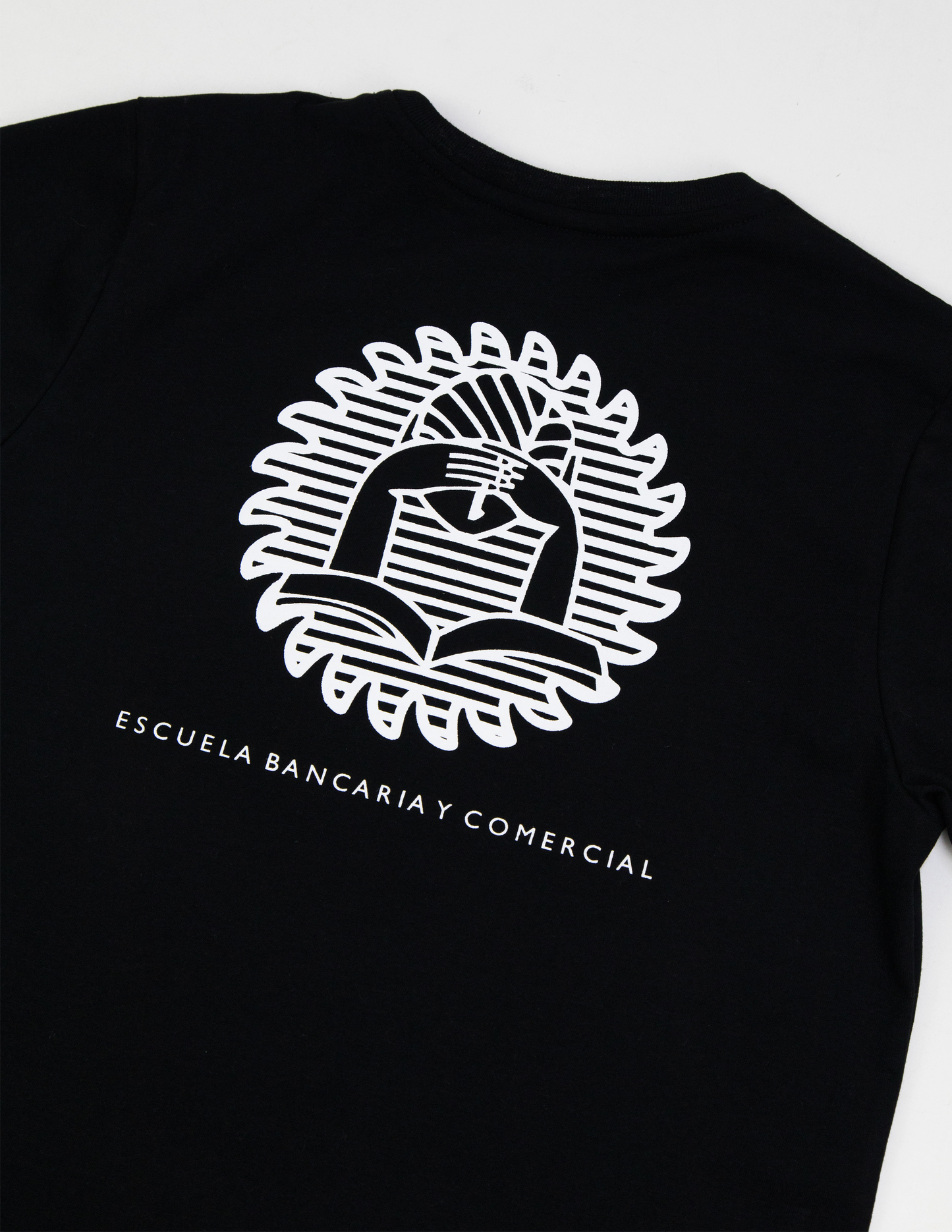 Playera Essentials NEGRO - VINTAGE