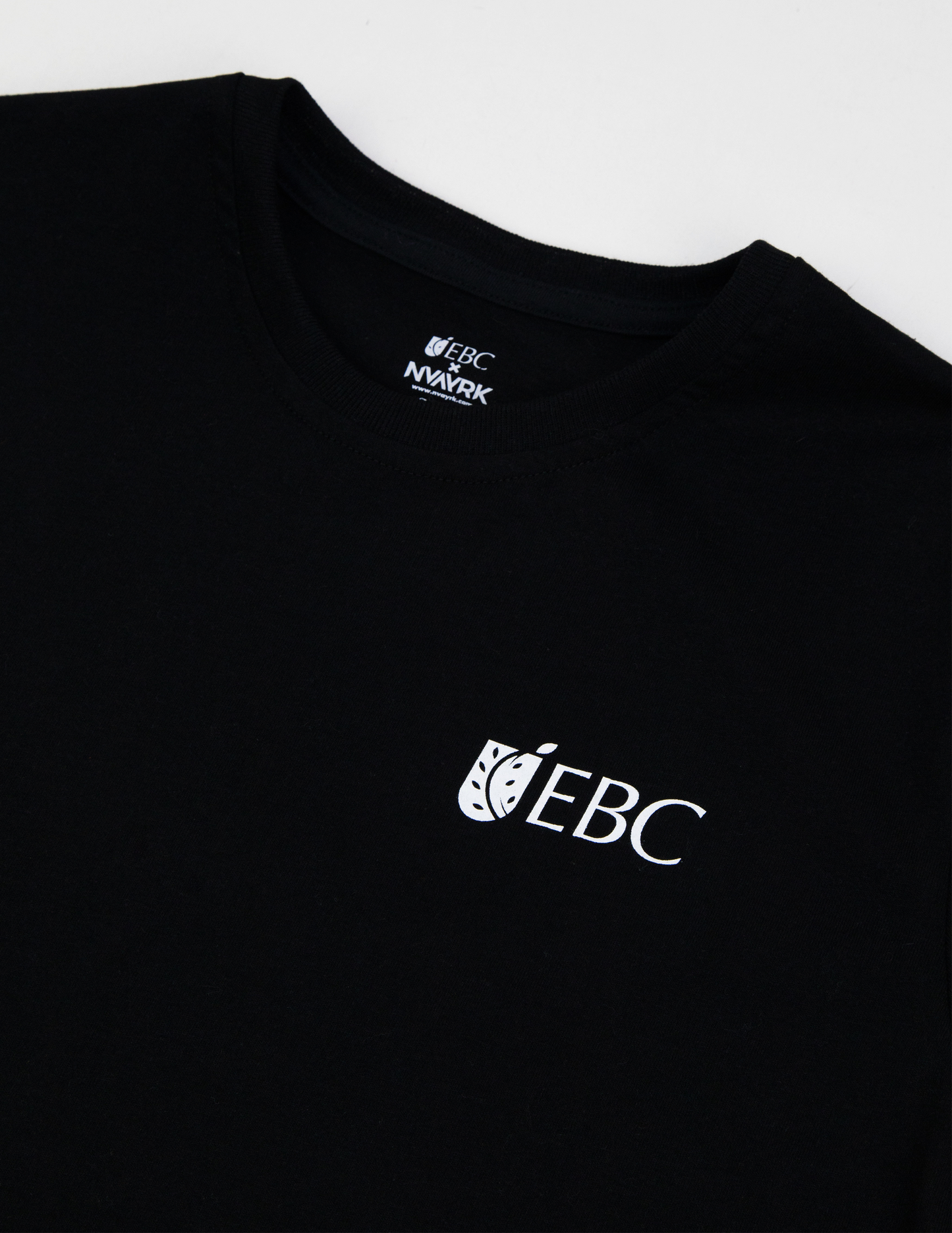 Playera Essentials NEGRO - VINTAGE