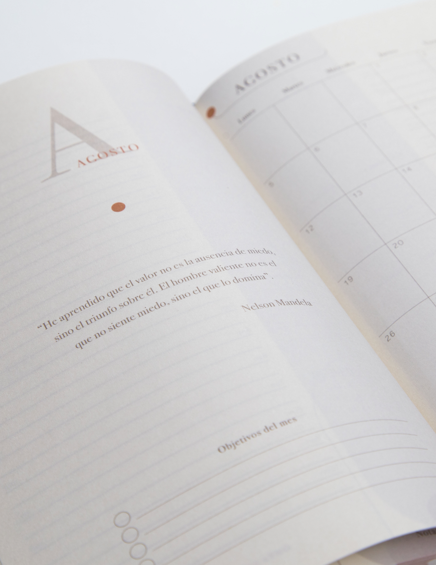 Agenda Clásica Diaria 2024